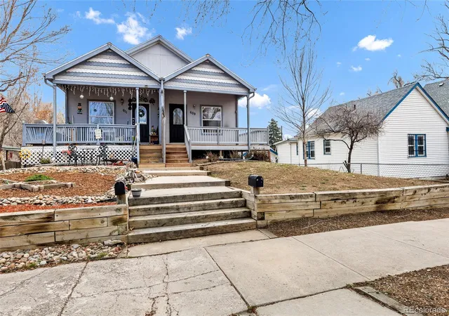 Photo 3 of Townhouse for sale at 609 N Spruce St, Colorado Springs, CO 80905 | MLS# 2196596 | Listing updated on 2026-09-14