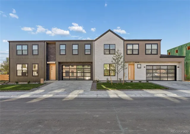 Photo 3 of Single family home for sale at 6560 Quitman Ct, Arvada, CO 80003 | MLS# 4153011 | Listing updated on 2026-09-21