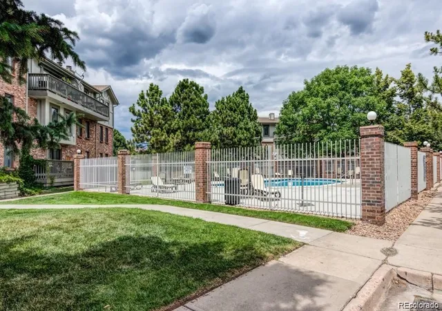 2nd image of 6475 S Dayton St, Englewood, CO 80111
