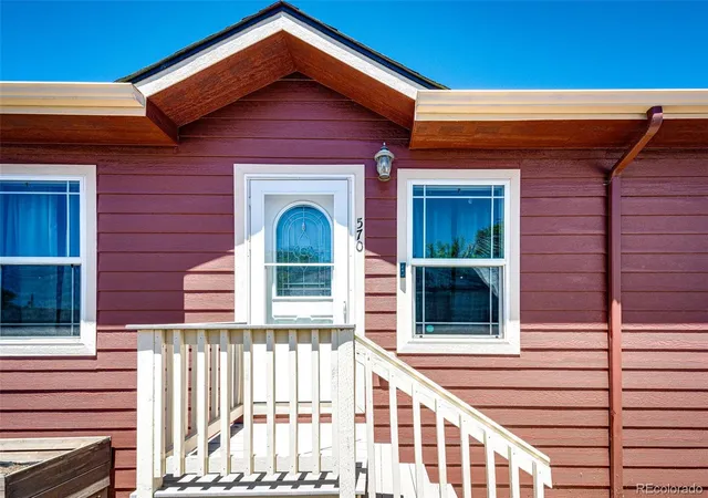 Homes for sale in Bennett, CO | 570 4th St, Bennett, CO 80102 | MLS# 7303270