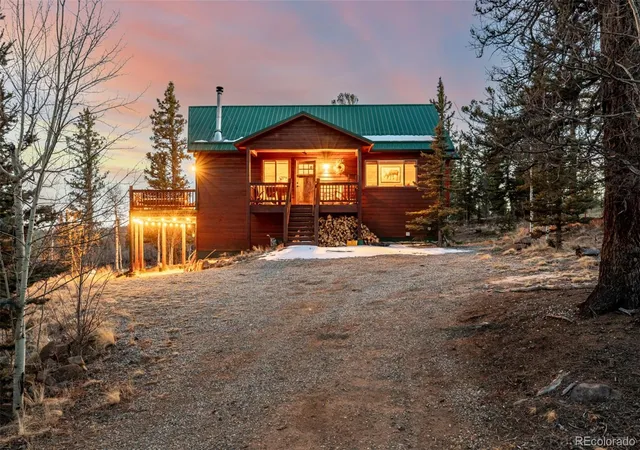 2nd image of 378 Arapahoe Cir, Jefferson, CO 80456 | MLS# 3155939