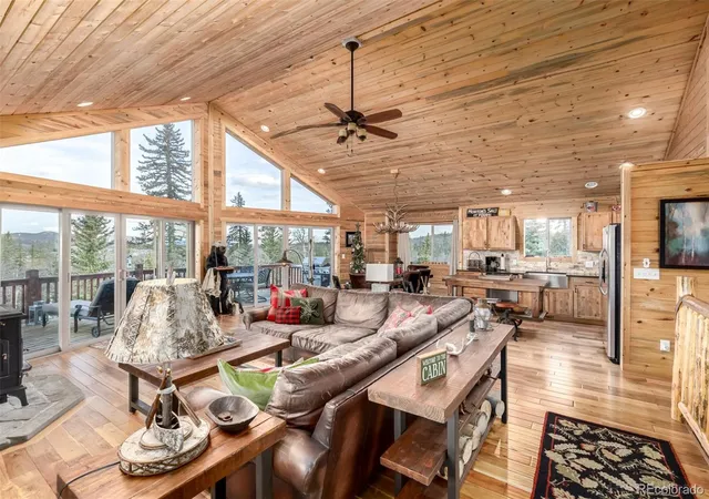 4th image of 378 Arapahoe Cir, Jefferson, CO 80456 | MLS# 3155939