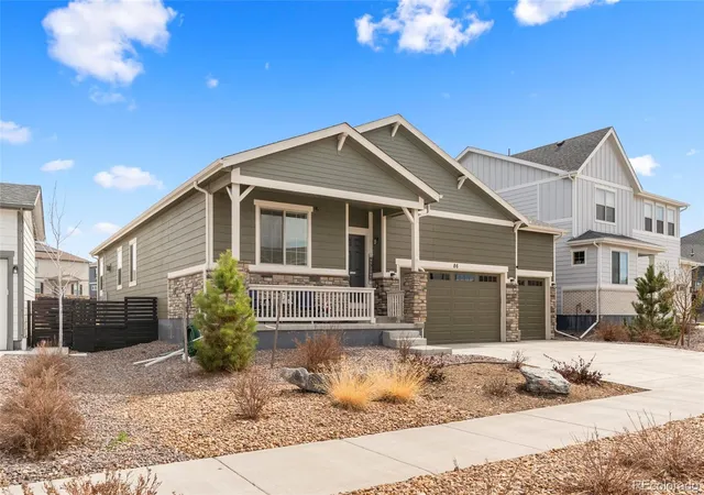 Photo 2 of Single family home for sale at 86 S Vandriver Way, Aurora, CO 80018 | MLS# 5821294 | Listing updated on 2026-09-30
