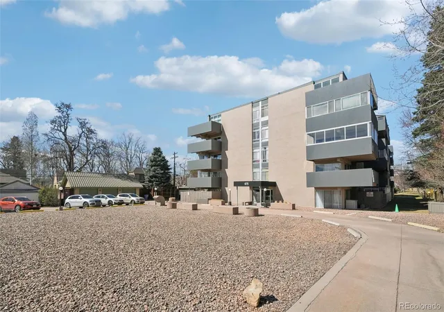 2nd image of 675 S University Blvd, Denver, CO 80209