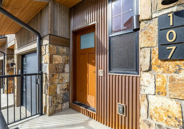 Photo 3 of Townhouse for sale at 107 Saddle Mountain Camp Rd, Granby, CO 80446 | MLS# 4740473 | Listing updated on 2026-03-16