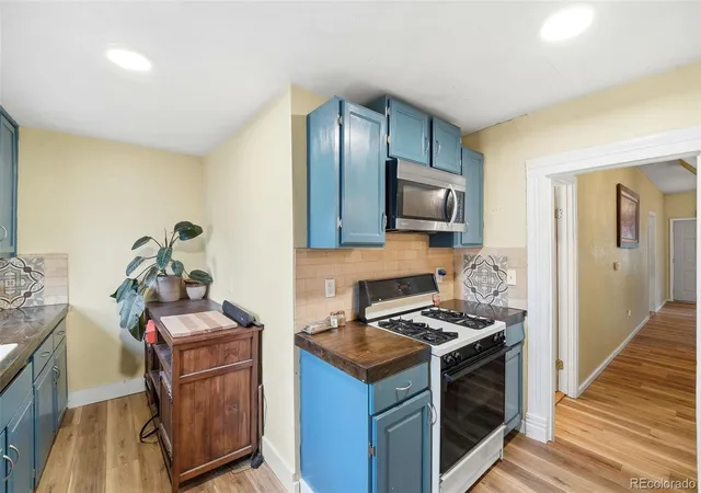 4th image of 523 W Pikes Peak Ave, Colorado Springs, CO 80905 | MLS# 2800469