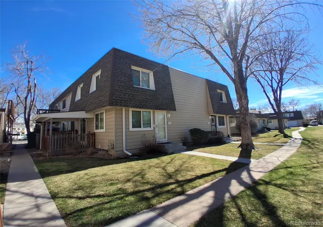 Listing Photo 2 - Condo for sale in building located at 1135 S Oneida St, Denver, CO 80224 - Unit #A