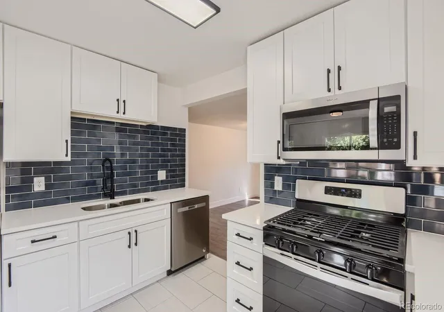 1st image of 416 N Gilbert St, Castle Rock, CO 80104 | MLS# 9098070