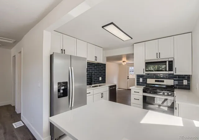 2nd image of 416 N Gilbert St, Castle Rock, CO 80104 | MLS# 9098070