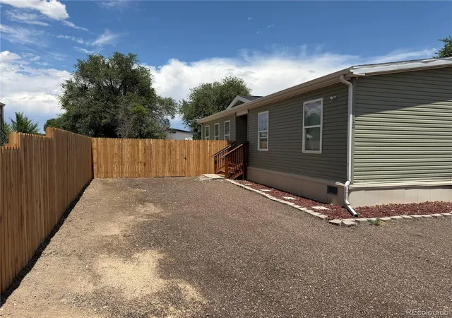 24th image of 113 E Homer Dr, Pueblo, CO 81007 | MLS# 5051476