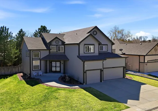 Photo 3 of Single family home for sale at 6638 W Hamilton Dr, Lakewood, CO 80227 | MLS# 4544621 | Listing updated on 2026-08-28