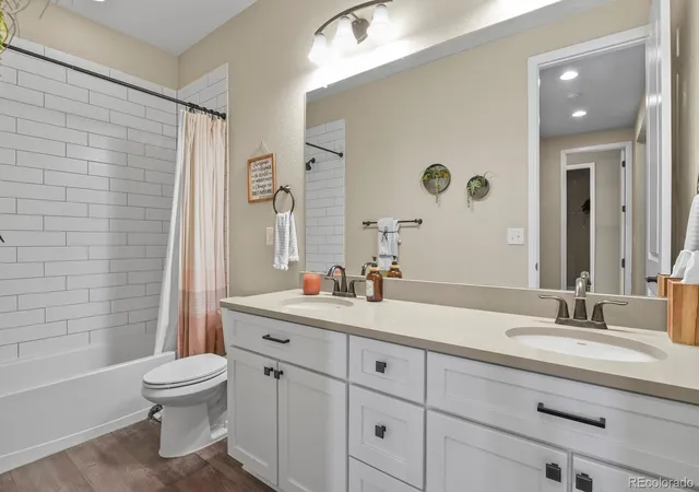 Photo 4 of Single family home for sale at 6180 Leilani Dr, Castle Rock, CO 80108 | MLS# 5778415 | Listing updated on 2026-09-18