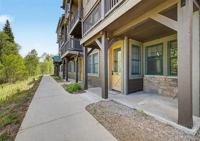 2nd image of 2102 Blue Sky Trl #2-102, Granby, CO 80446 | MLS# 6135182
