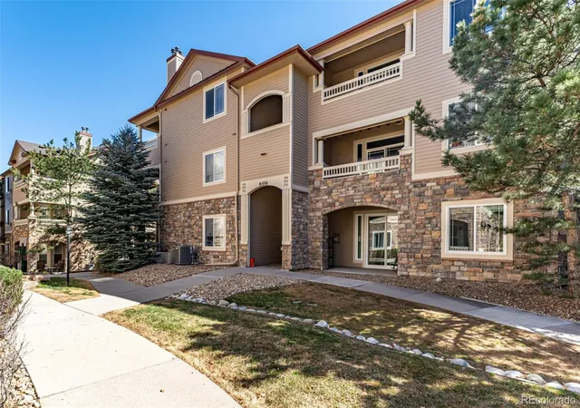 2nd image of 8456 S Hoyt Wy #308, Littleton, CO 80128 | MLS# 1731016