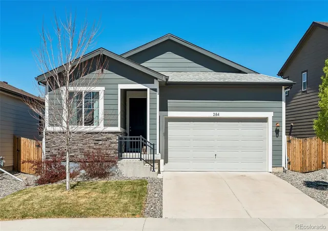 2nd image of 284 Vista Cliff Cir, Castle Rock, CO 80104 | MLS# 1737778