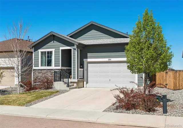 3rd image of 284 Vista Cliff Cir, Castle Rock, CO 80104 | MLS# 1737778