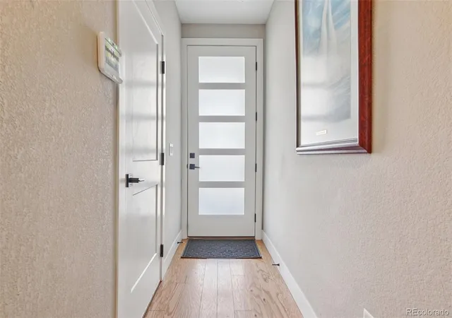 5th image of 888 S Valentia St #17-103, Denver, CO 80247 | MLS# 8365859