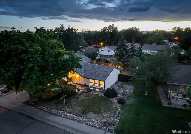 3rd image of 8397 Yarrow Ct, Arvada, CO 80005 | MLS# 7074205