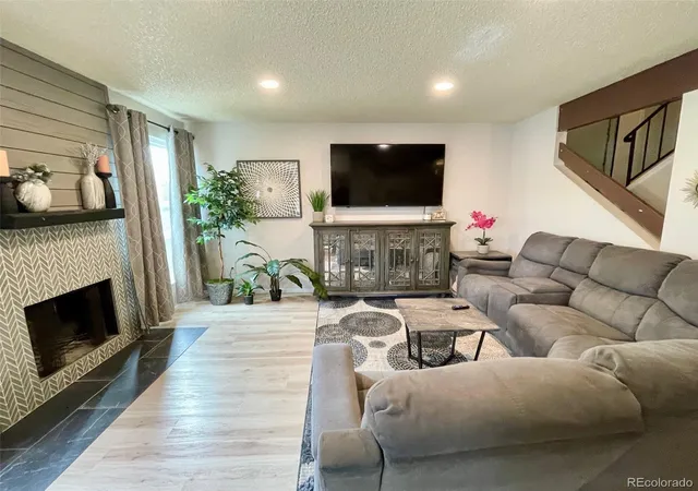 4th image of 7373 W Florida Ave, Lakewood, CO 80232
