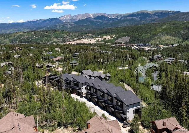 Photo 4 of Townhouse for sale at 387 Bear Trl, Winter Park, CO 80482 | MLS# 5078040 | Listing updated on 2026-09-16