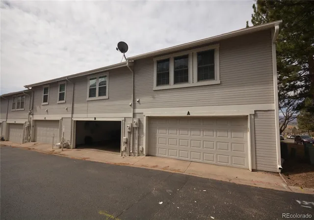 5th image of 2880 W Long Cir, Littleton, CO 80120
