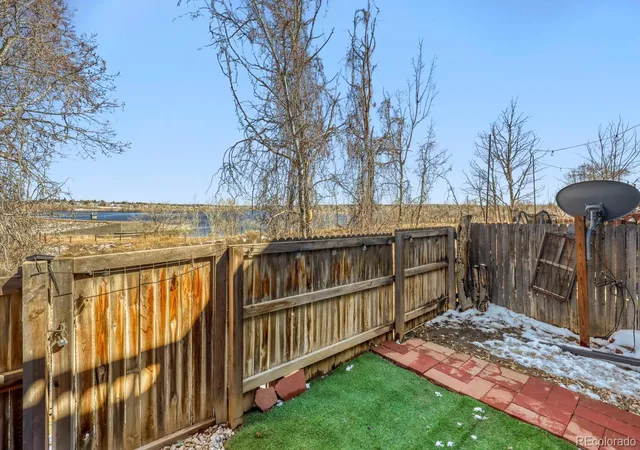 2nd image of 17477 E Rice Cir, Aurora, CO 80015