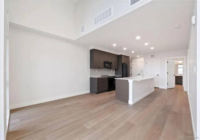 Photo 3 of Condo for sale at 1643 Boulder St #311, Denver, CO 80211 | MLS# 2129373 | Listing updated on 2026-09-26