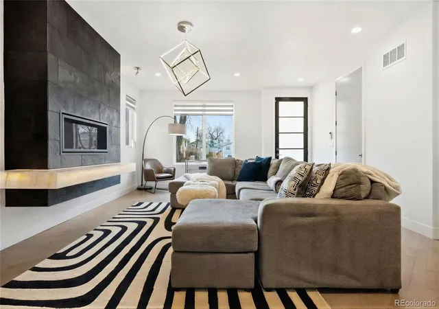 5th image of 2037 Hooker St, Denver, CO 80211 | MLS# 1742051