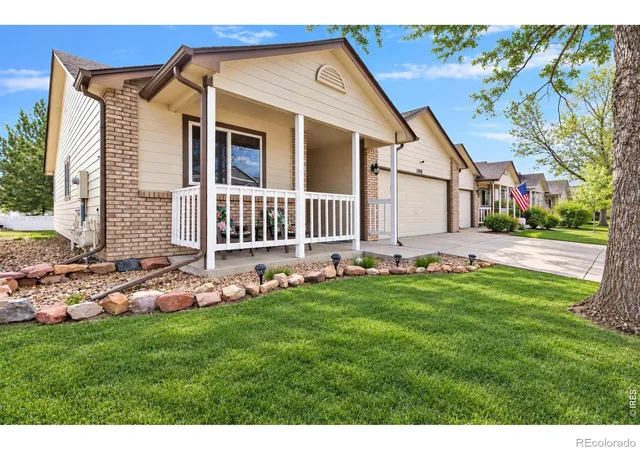 Photo 1 of Single family home for sale at 1098 Lavender Ave, Loveland, CO 80537 | MLS# IR1054614 | Listing updated on 2026-10-01