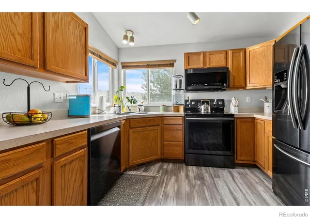 Photo 4 of Single family home for sale at 1098 Lavender Ave, Loveland, CO 80537 | MLS# IR1054614 | Listing updated on 2026-10-01