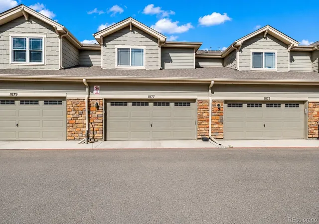 Photo 1 of Townhouse for sale at 1877 S Buchanan Cir, Aurora, CO 80018 | MLS# 4372725 | Listing updated on 2026-08-26