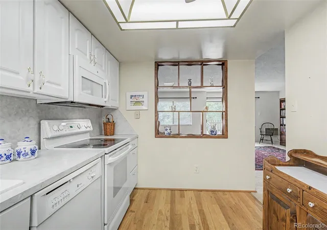 3rd image of 13601 E Marina Dr, Aurora, CO 80014