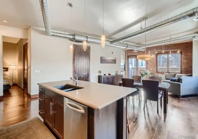 5th image of 2101 Larimer St #303, Denver, CO 80205 | MLS# 3904215