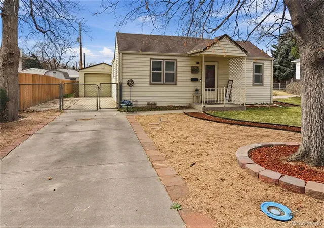 Homes for sale in Englewood, CO | 4737 S Pennsylvania St, Englewood, CO 80113 | MLS# 3629986