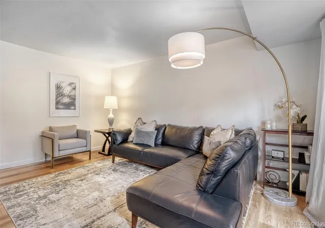 5th image of 2923 S Reading Ct, Denver, CO 80231 | MLS# 3847639