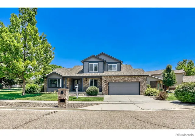 Photo 2 of Single family home for sale at 3232 Mariner Ln, Longmont, CO 80503 | MLS# IR1054700 | Listing updated on 2026-09-12