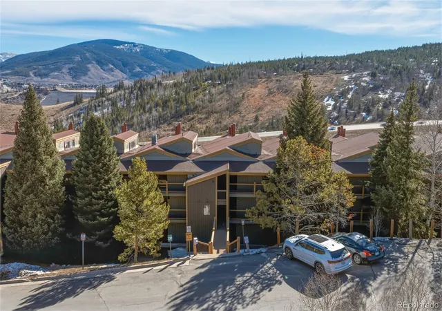 Homes for sale in Silverthorne, CO | 2424 Ryan Gulch Court, Silverthorne, CO 80498 | Houzeo