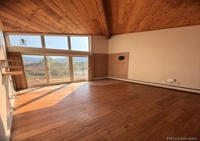 Listing Photo 3 - Condo for sale in building located at 2424 Ryan Gulch Ct, Silverthorne, CO 80498 - Unit #304