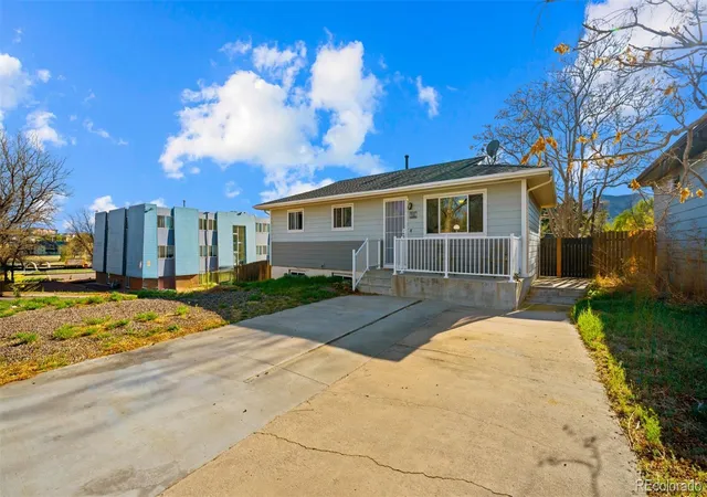 Single family home for sale at 946 Hutchinson Dr, Colorado Springs, CO 80910 | MLS# 6270234