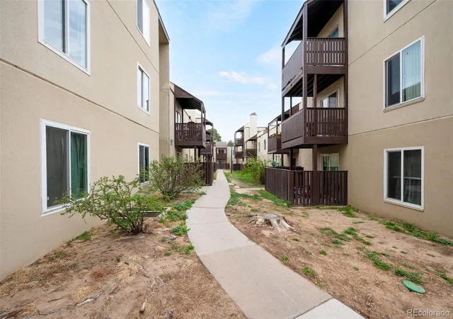 2nd image of 9725 E Harvard Ave, Denver, CO 80231