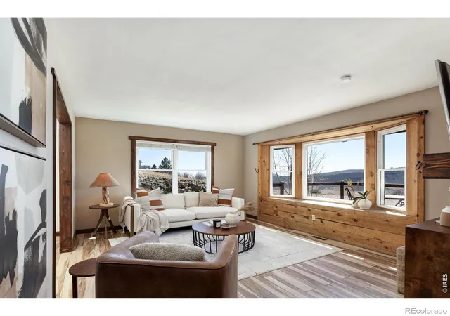 5th image of 1050 Sunrise Dr, Lyons, CO 80540 | MLS# IR1054915