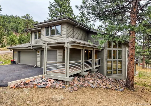 Homes for sale in Golden, CO | 1318 Northridge Ct, Golden, CO 80401 | MLS# 7311799