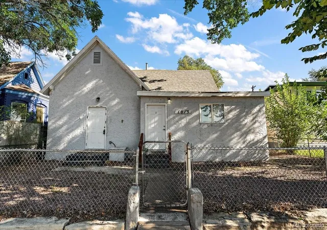 Homes for sale in Pueblo, CO | 1015 W 13th St, Pueblo, CO 81003 | MLS# 2045678