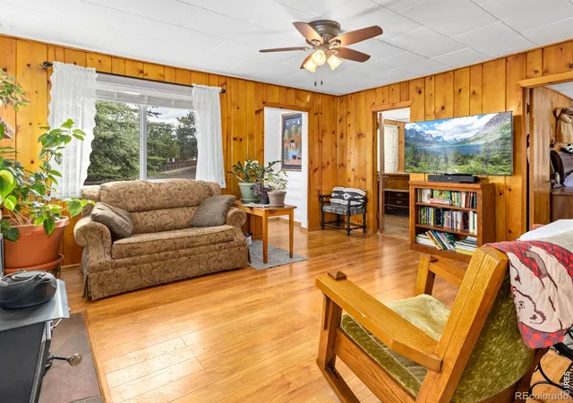 3rd image of 517 Birch Ave, Estes Park, CO 80517 | MLS# IR1054991