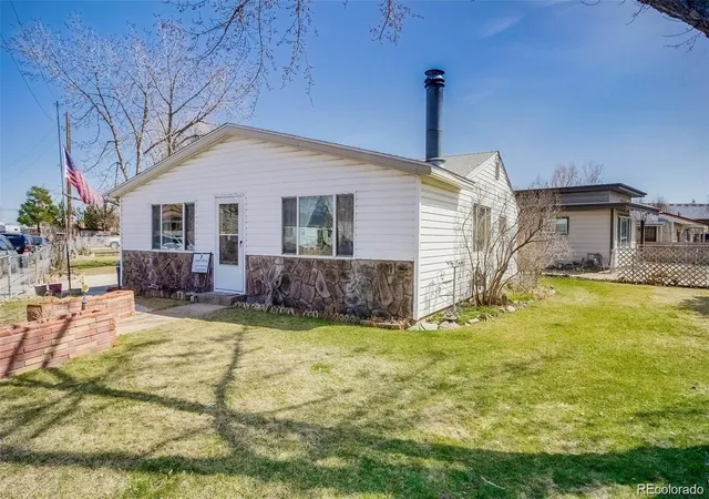 Photo 1 of Single family home for sale at 6750 Clermont St, Commerce City, CO 80022 | MLS# 9584852 | Listing updated on 2026-10-09