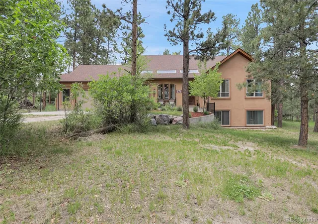 Homes for sale in Larkspur, CO | 171 Columbine St, Larkspur, CO 80118 | MLS# 5030784