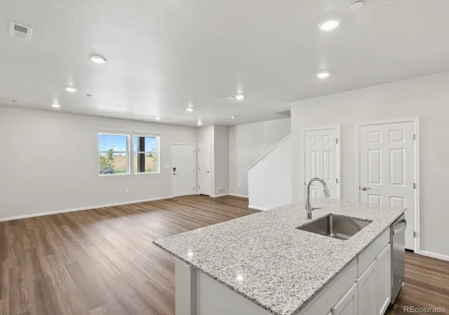 3rd image of 1600 Riverplace Dr #2, Windsor, CO 80550 | MLS# 7461648