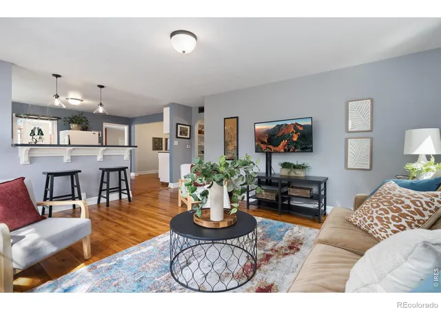 4th image of 924 Sycamore St, Fort Collins, CO 80521 | MLS# IR1055128