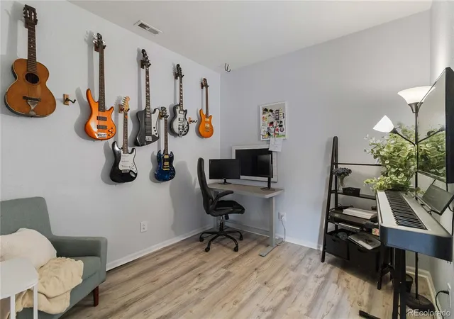 4th image of 5255 Memphis St #702, Denver, CO 80239 | MLS# 3320928