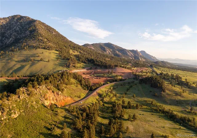 2nd image of 28 N Moffat Rd, Arvada, CO 80403 | MLS# 4306992